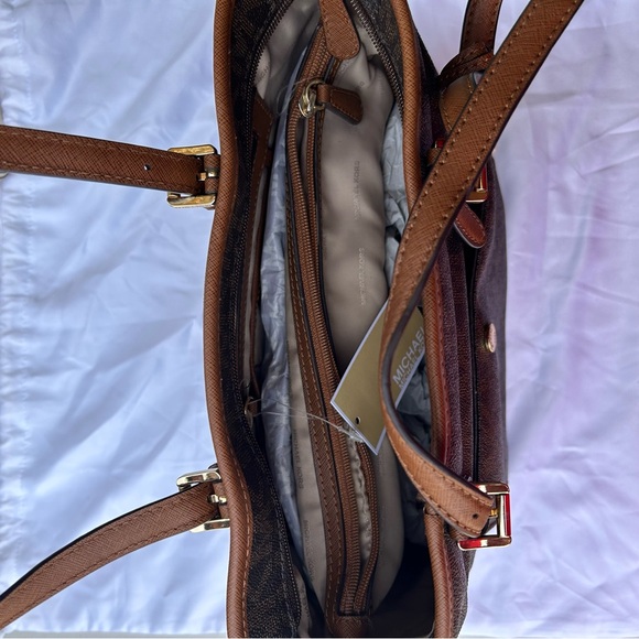 Michael Kors small tote purse - Picture 2 of 3